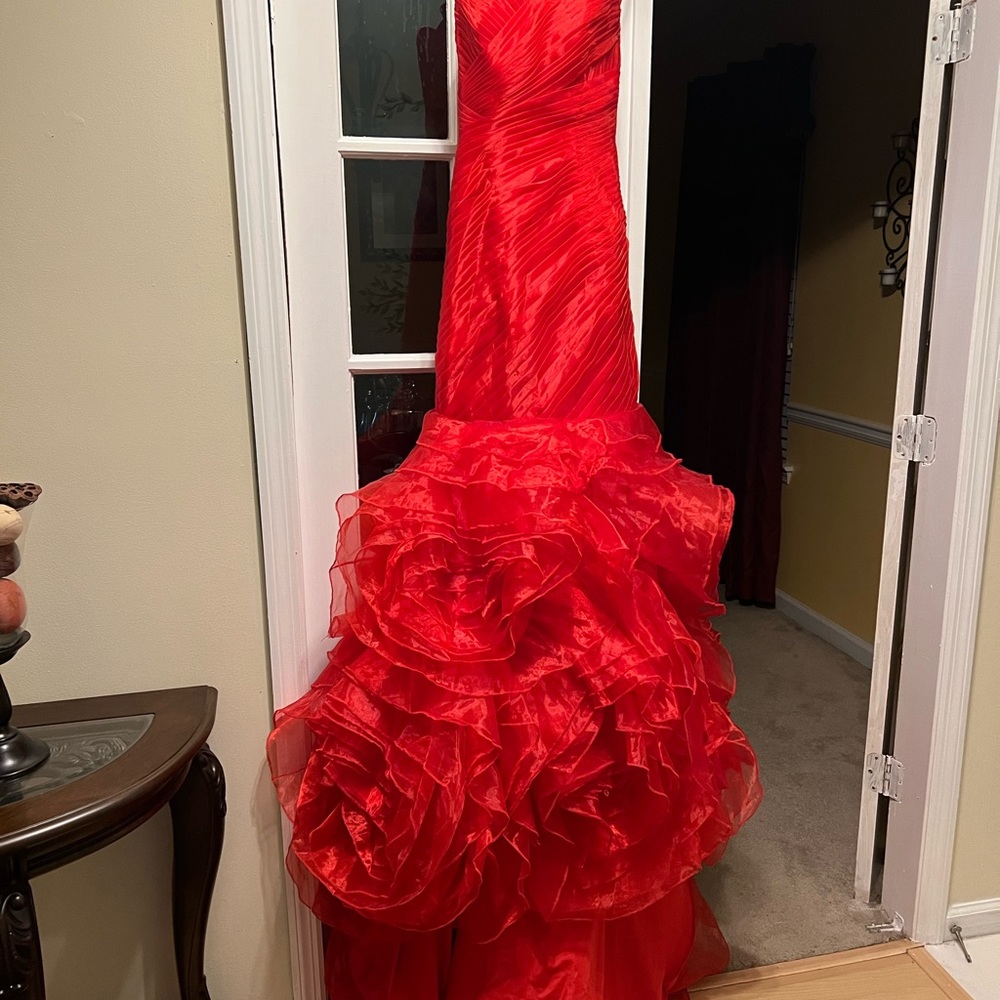 Beautiful red dress nice for any occasion